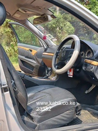 mercedes-benz-e220-big-2