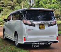 toyota-vellfire-small-5