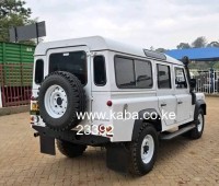 land-rover-defender-110-small-8