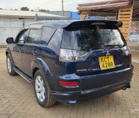 mitsubishi-outlander-small-7