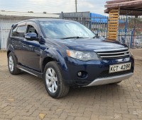 mitsubishi-outlander-small-2