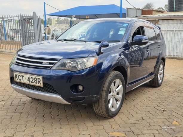 mitsubishi-outlander-big-0