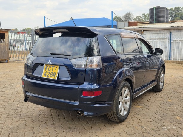 mitsubishi-outlander-big-8