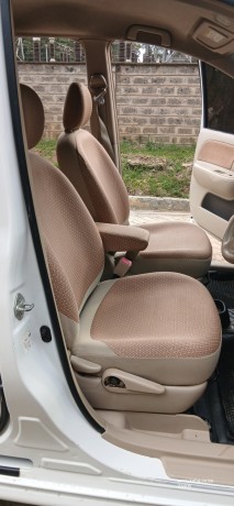 toyota-sienta-big-3