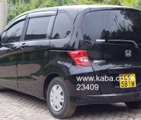 honda-freed-small-4