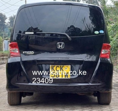 honda-freed-big-5