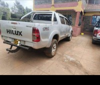 hilux-double-cabin-small-2