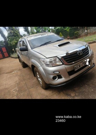 hilux-double-cabin-big-1