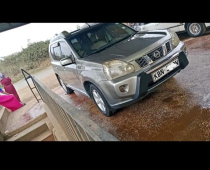 X trail local with sunroof
