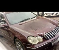c-class-station-wagon-estate-small-0