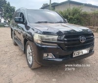 land-cruiser-v8-diesel-small-1