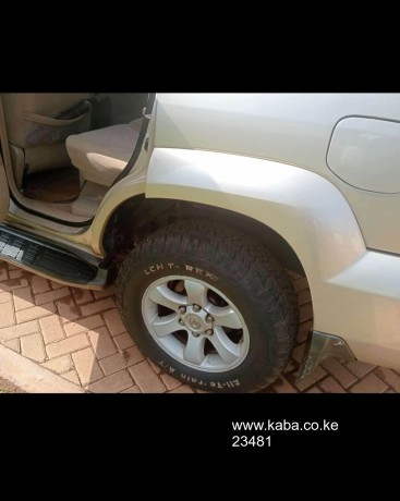 land-cruiser-prado-big-1