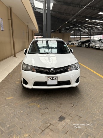 2013-toyota-fielder-for-sale-big-0