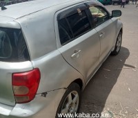 2008-toyota-ist-small-4