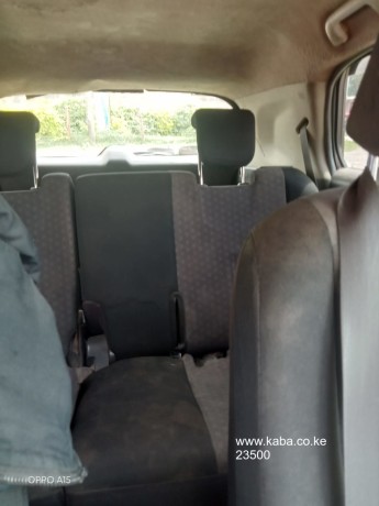 2008-toyota-ist-big-2