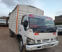 extremely-clean-isuzu-npr-on-sale-small-3