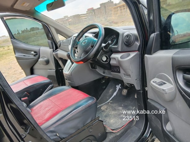 nissan-nv200-7-seater-van-black-big-4