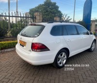 vw-golf-variant-2012-small-4