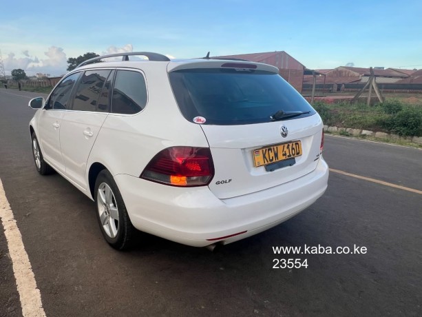 vw-golf-variant-2012-big-2