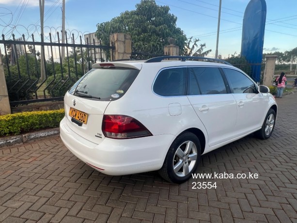 vw-golf-variant-2012-big-4