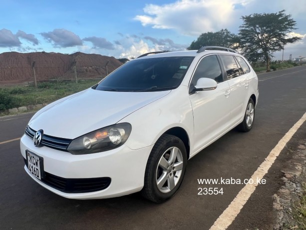 vw-golf-variant-2012-big-6