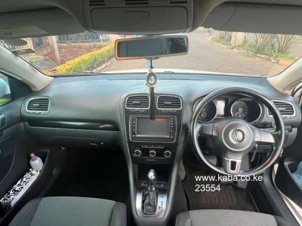 vw-golf-variant-2012-big-7