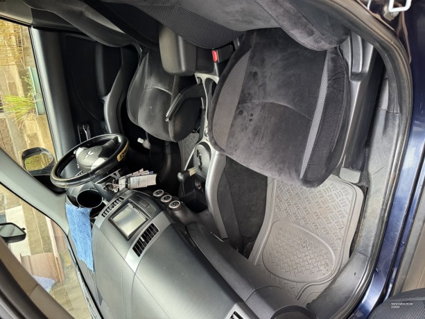 2009-mitsubishi-outlander-for-sale-big-13