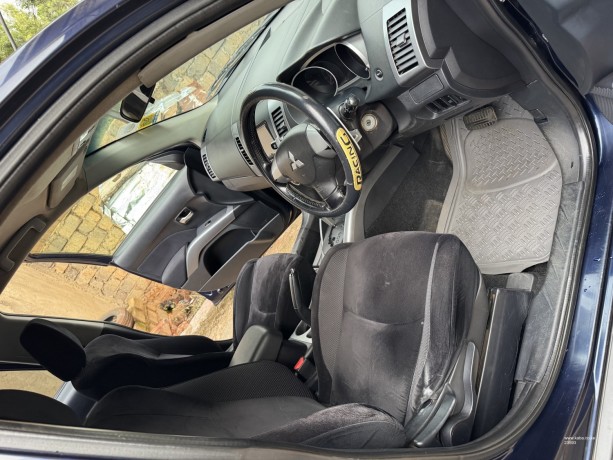 2009-mitsubishi-outlander-for-sale-big-11