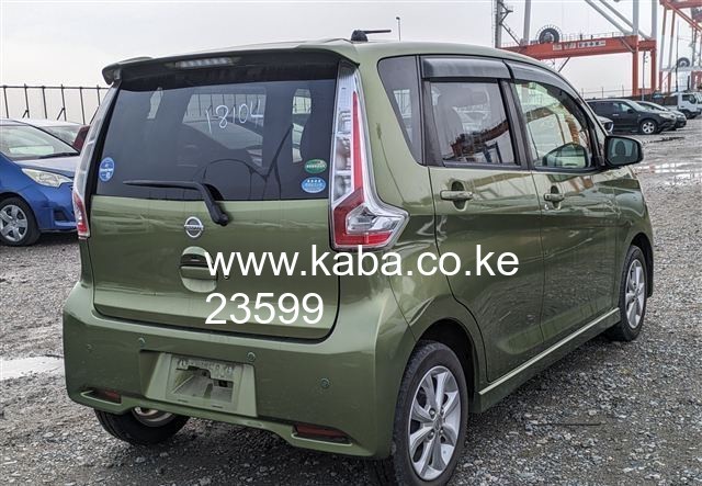 nissan-dayz-highway-star-2018-kdw-650cc-petrol-green-colour-360-camera-collision-control-big-3