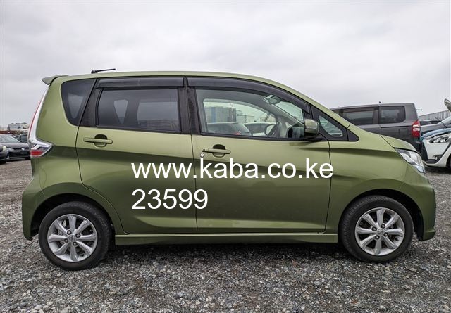 nissan-dayz-highway-star-2018-kdw-650cc-petrol-green-colour-360-camera-collision-control-big-2