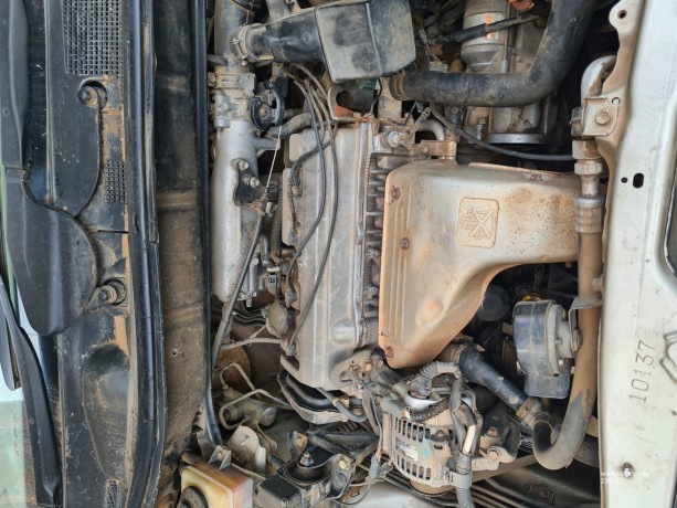 2000-toyota-harrier-big-0