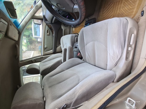 2000-toyota-harrier-big-4