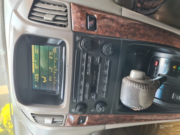 2000-toyota-harrier-big-2