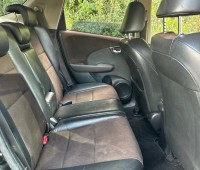 2013-honda-fit-shuttle-non-hybrid-small-5