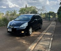 2013-honda-fit-shuttle-non-hybrid-small-9