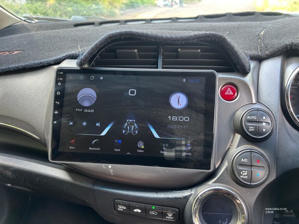 2013-honda-fit-shuttle-non-hybrid-big-1