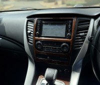 2016-mitsubishi-pajero-sport-diesel-low-mileage-small-2