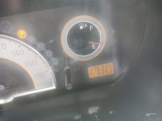 nissan-serena-for-sale-big-0