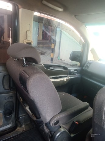 nissan-serena-for-sale-big-2