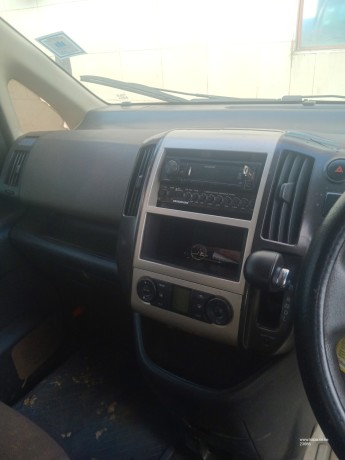 nissan-serena-for-sale-big-3