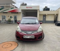 2011-nissan-note-small-8