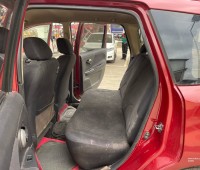 2011-nissan-note-small-5