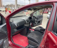 2011-nissan-note-small-4