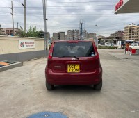 2011-nissan-note-small-7