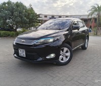 2014-toyota-harrier-small-1