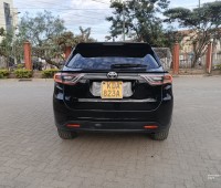 2014-toyota-harrier-small-8