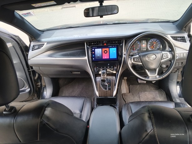 2014-toyota-harrier-big-2