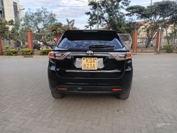 2014-toyota-harrier-big-8