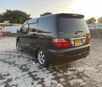 toyota-alphard-small-6