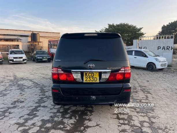 toyota-alphard-big-5